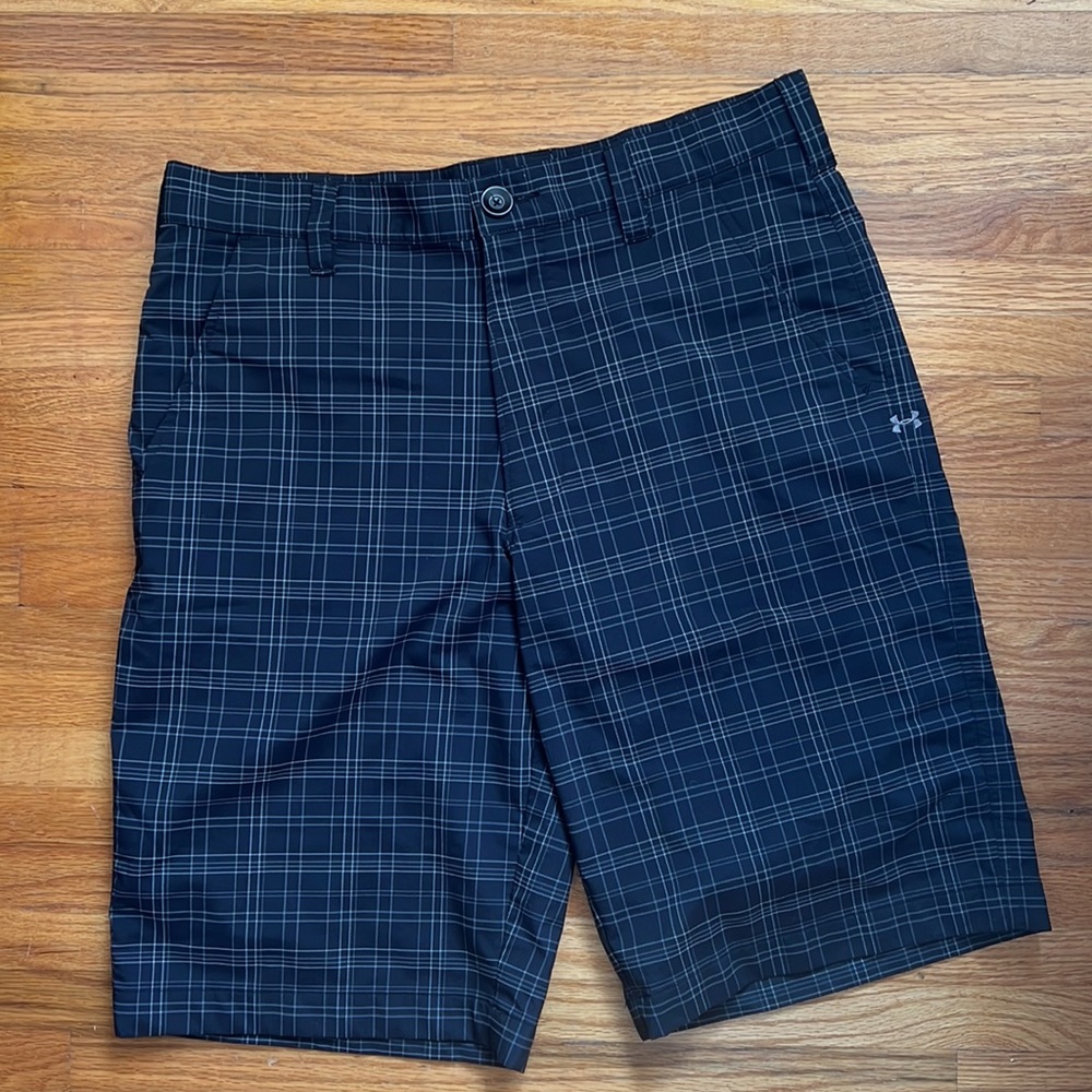 Plaid Golf Shorts by Under Armour. Size 32.